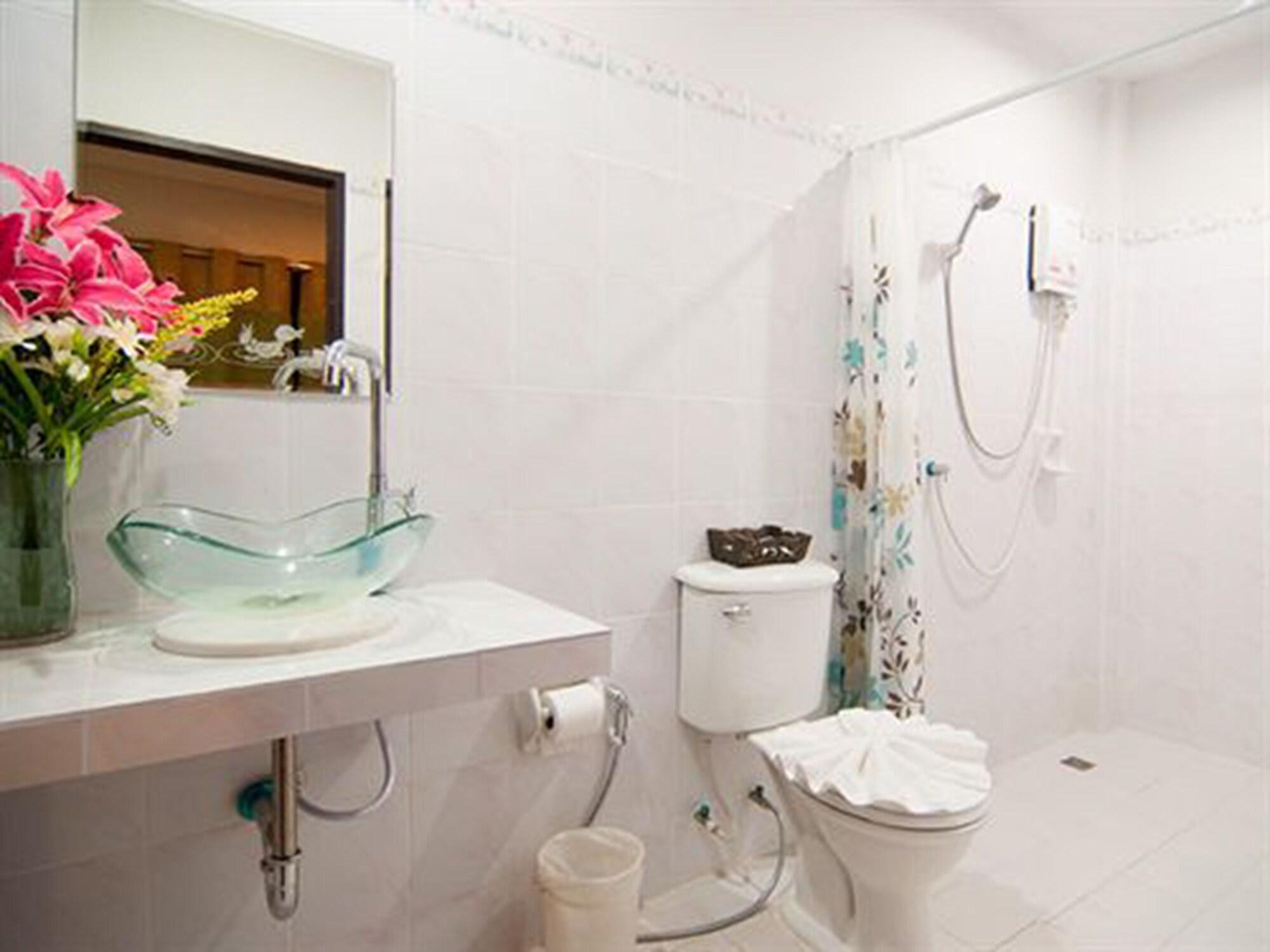 Ascot Krabi Hotel Ao Nang Ngoại thất bức ảnh